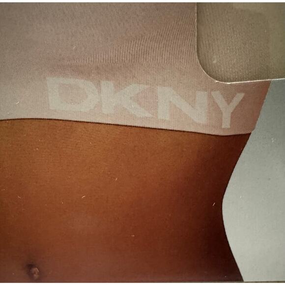 DKNY Women’s 2pk bra set. NWT Pink and Black. - Picture 2 of 8